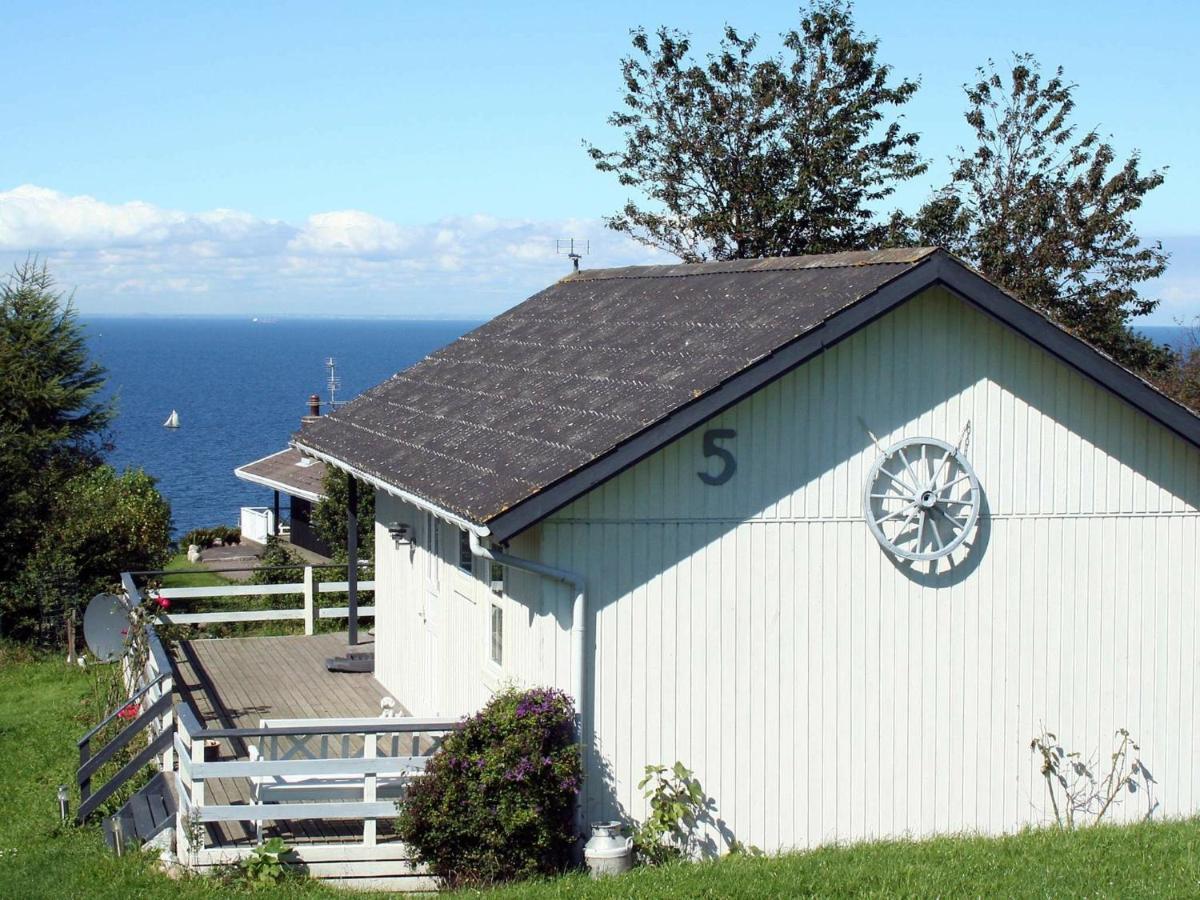 Three-Bedroom Holiday Home In Hasle 3 Vang  Pokój zdjęcie