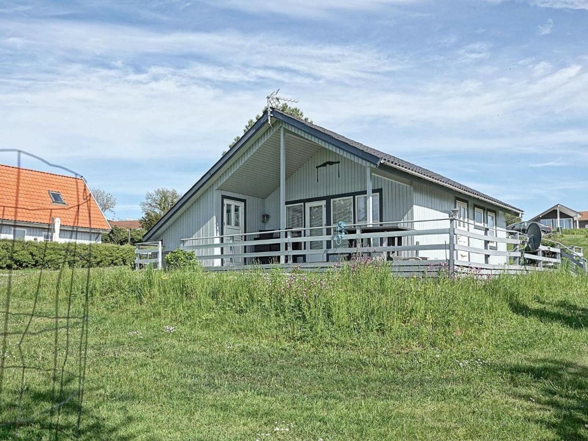 Three-Bedroom Holiday Home In Hasle 3 Vang  Zewnętrze zdjęcie